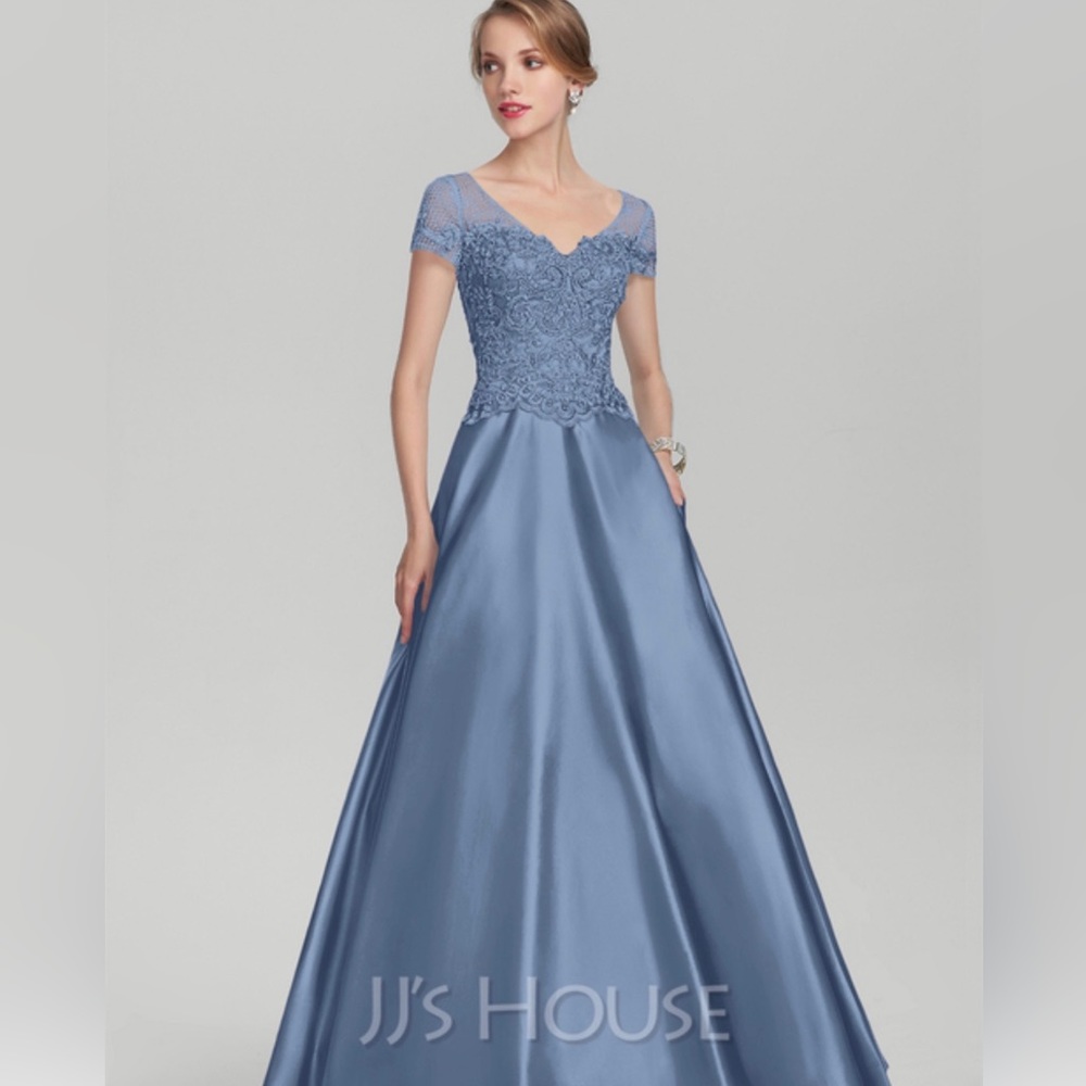 Jjhouse formal dress brand new never worn